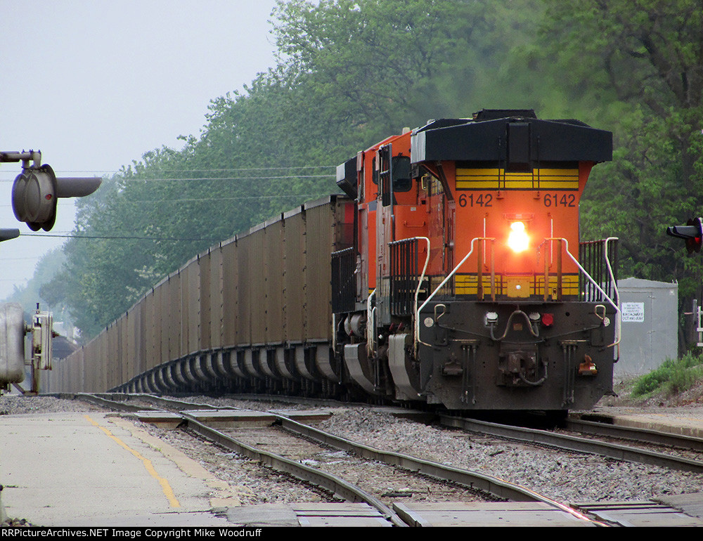 BNSF 6142